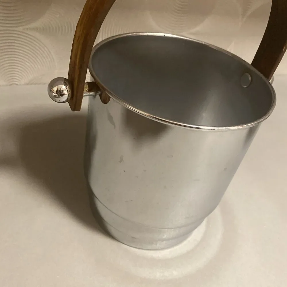 Vintage Manning Bowman Chrome Ice Bucket Wood Handle Meriden‎ Conn. U.S.A.